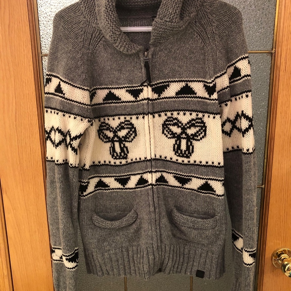 TNA lambs wool sweater